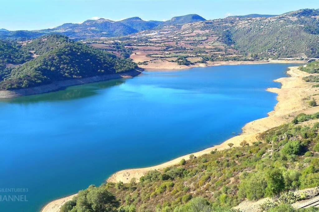 Ferula Romantica Mansarda Tra Fiumi E Montagne Sardegna Seulo Экстерьер фото