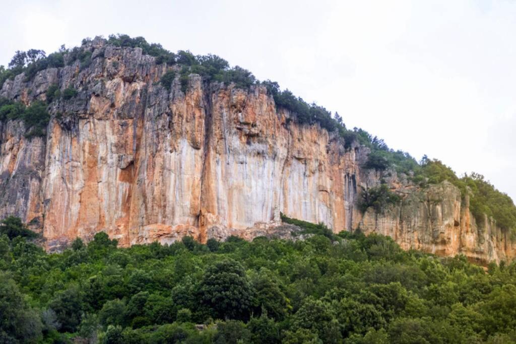 Ferula Romantica Mansarda Tra Fiumi E Montagne Sardegna Seulo Экстерьер фото